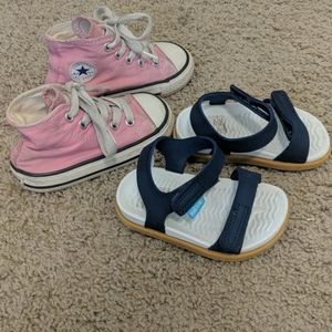Very gently used toddler shoes Native & Converse